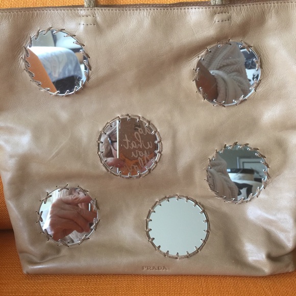 VINTAGE PRADA VERY RARE MIRROR BEIGE TOTE BAG - Picture 6 of 12